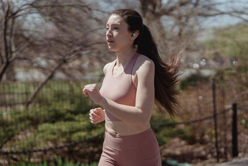 Meilleurs écouteurs pour le sport : notre sélection anti-transpiration